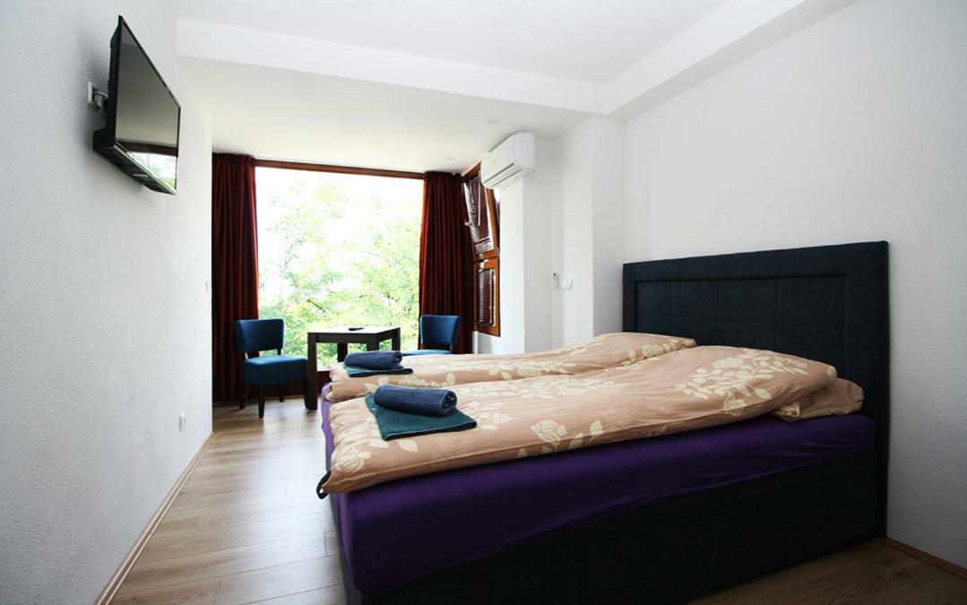 Apartment Beautiful View Of Center Sarajevo
